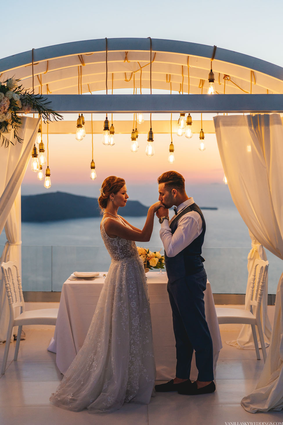 andromeda_villas_elopement_santorini_greece_fairytale-intimate-ceremony-reception